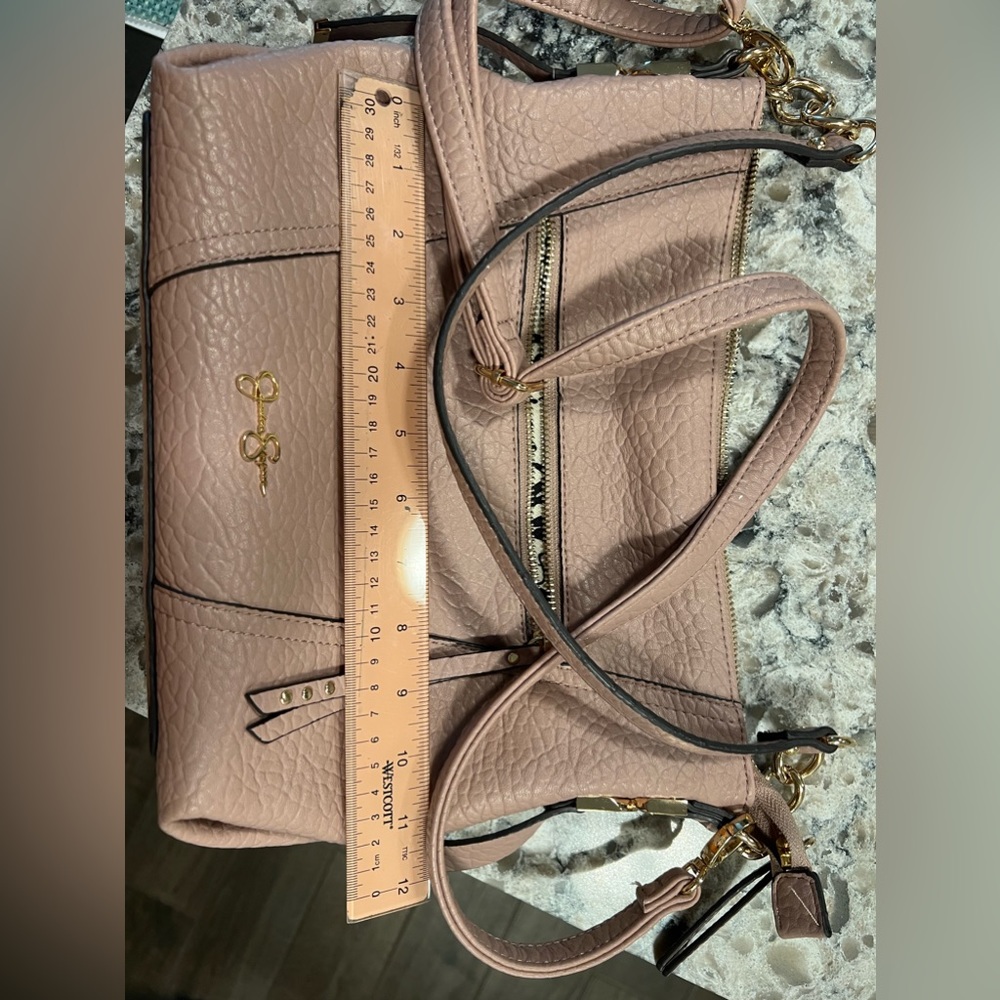 Pink Jessica Simpson purse